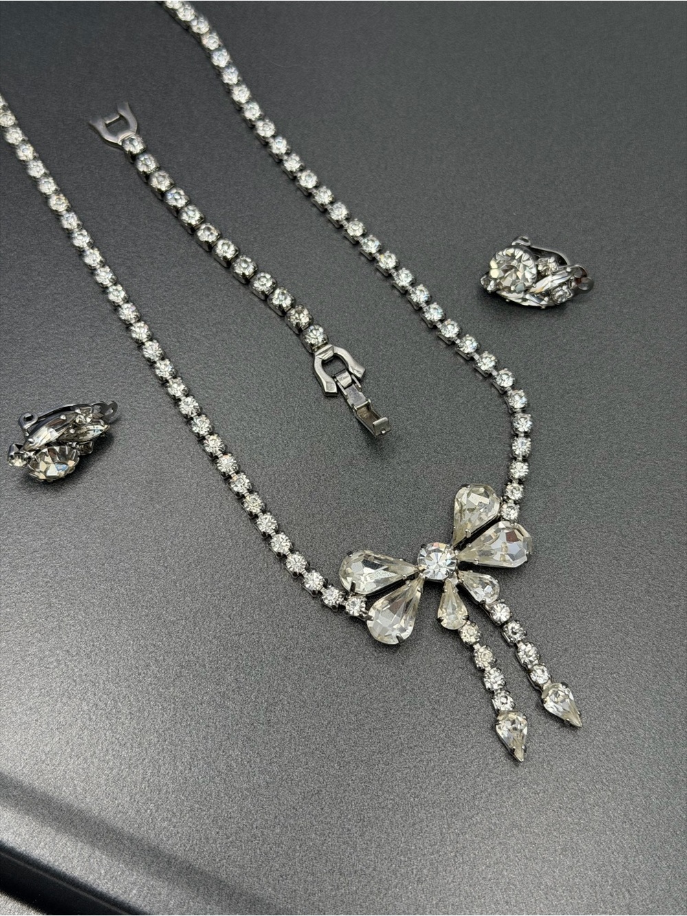 Vintage Dazzling Continental Necklace and Earrings - Picture 2 of 6